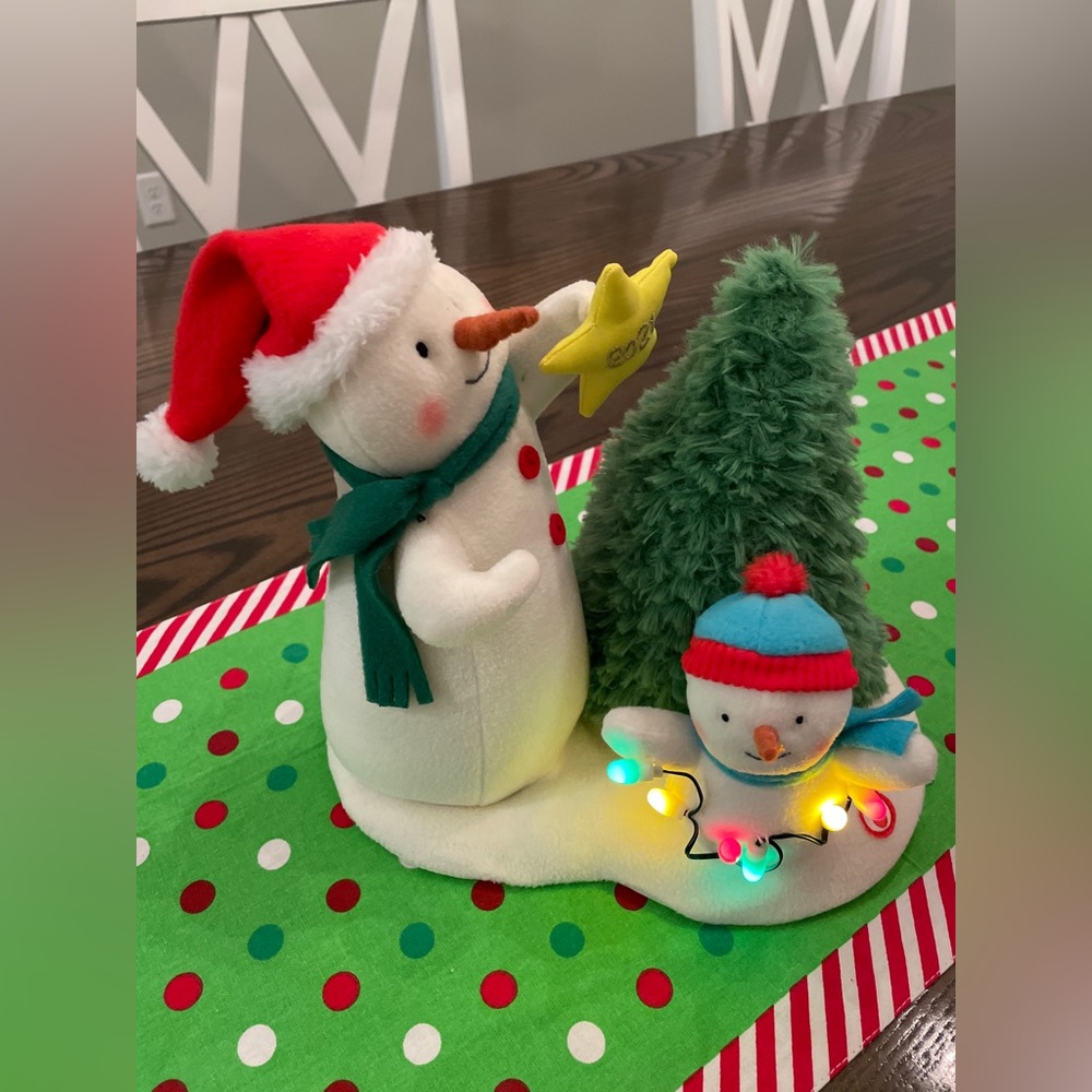 Hallmark Jingle Pals 2021 Tangled Up In Christmas